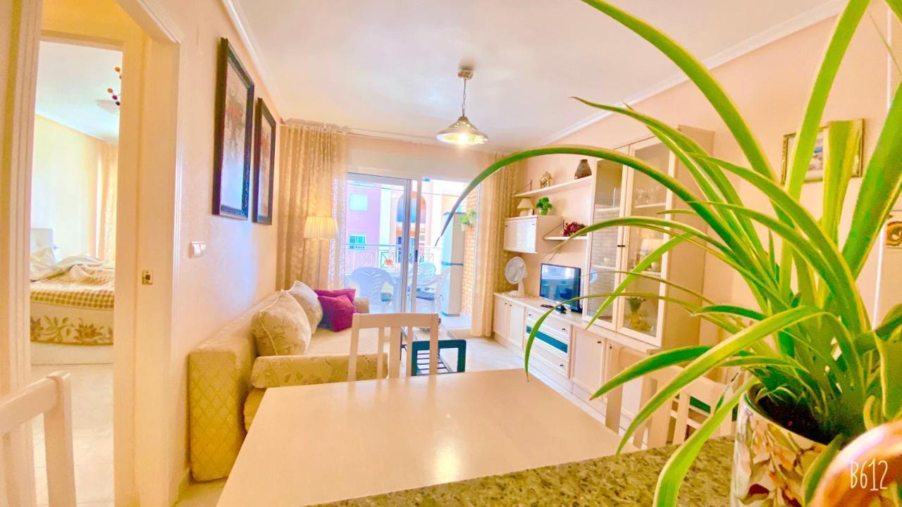 Beautiful Apartment Near Playa De Los Locos 또레비에하 외부 사진